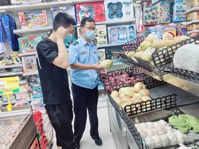 濟(jì)南平陰市場(chǎng)監(jiān)管部門(mén)開(kāi)展生鮮食品銷(xiāo)售風(fēng)險(xiǎn)防控專(zhuān)項(xiàng)檢查