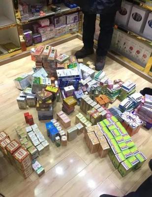 春熙路“香港島”藥店被查 銷(xiāo)售百余款產(chǎn)品竟全是食品，涉嫌虛假宣傳